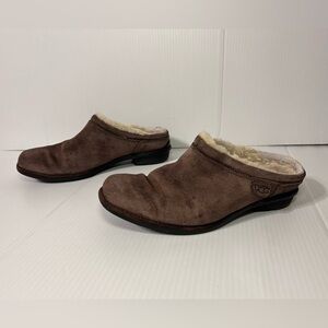 UGG S/N 5380 brown leather skeepskin-lined clog comfort shoe women size 9
